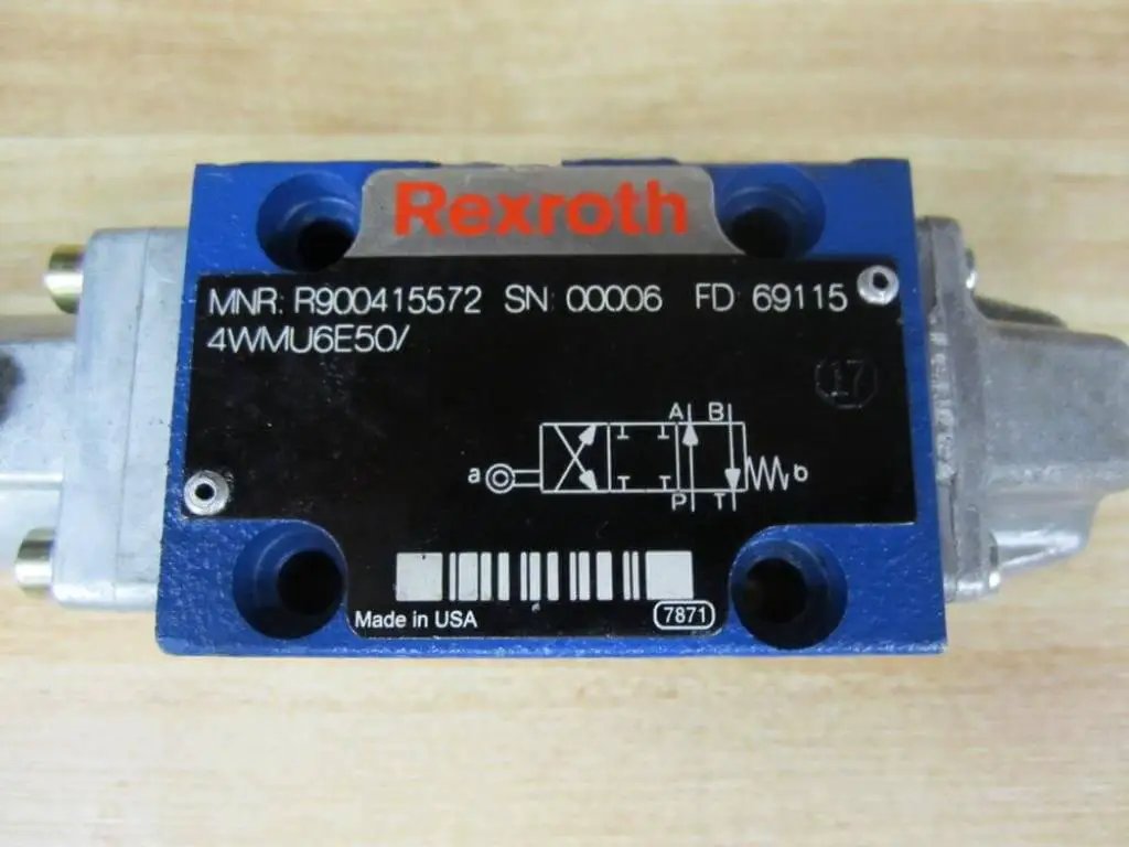 R900415572 Directional Hydraulic Valve 4WMU6E5O With Limit Switch Roller on label view, ideal for industrial hydraulics.
