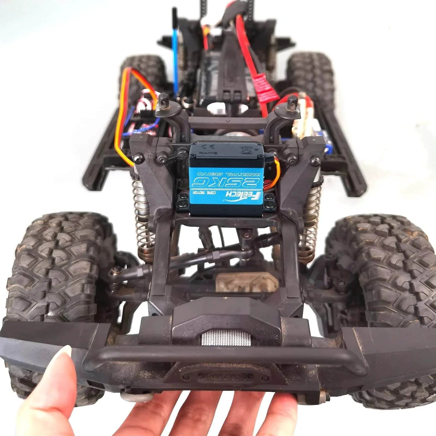 RC car chassis with RC Servo 25KG Servo Motor 7.4V High Voltage High Torque Waterproof Full Metal Gear Digital Servo installed