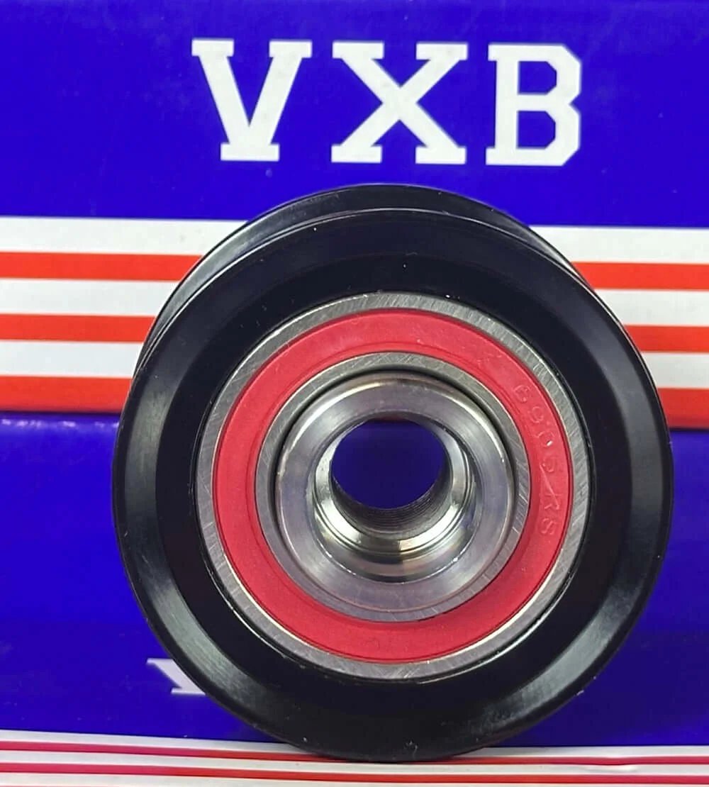 27415-0W010A Decoupler Pulley For Toyota RAV4 V6 3.5L 2009 close-up view showing circular black and red design with shiny metal center.