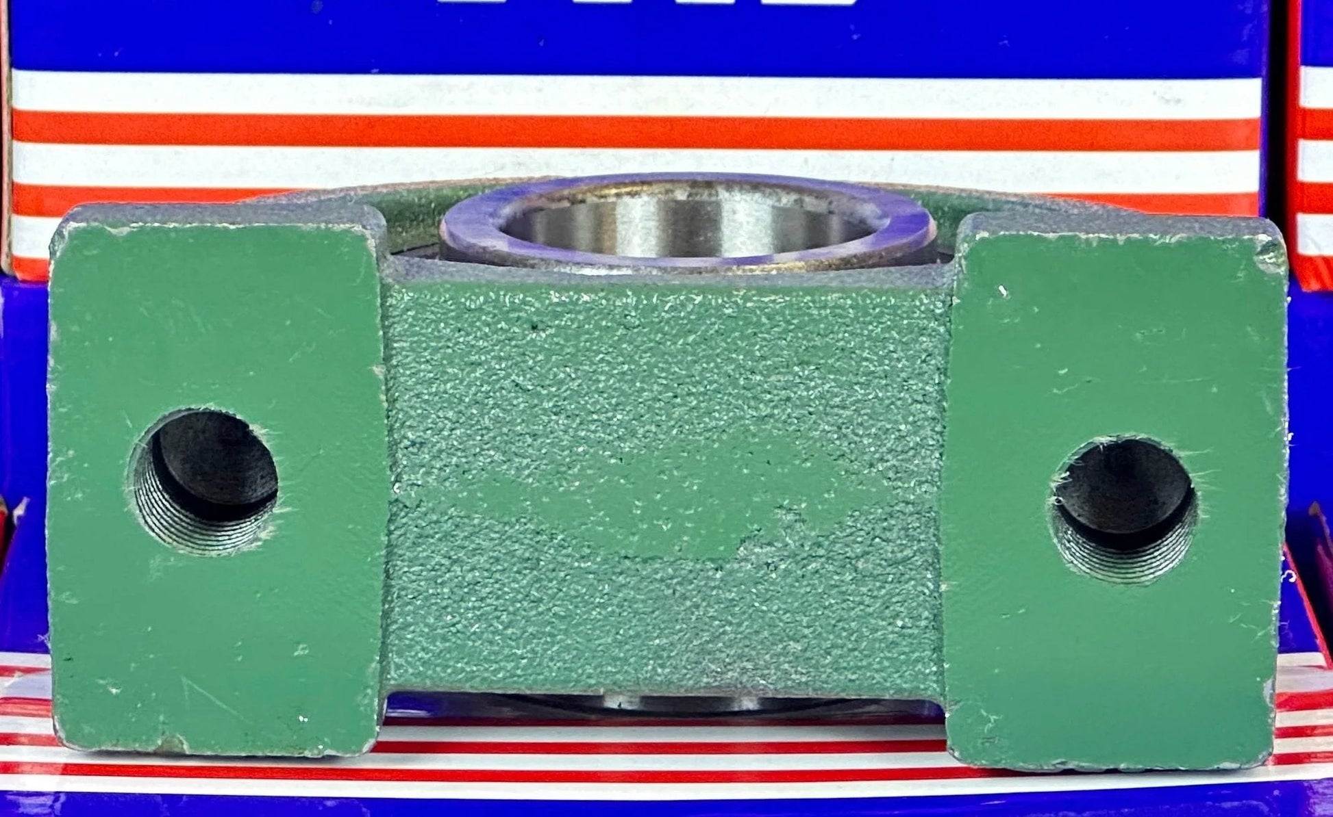 UCPA207 Bearing 35mm Set Screw Tapped Base Pillow Block Bearing