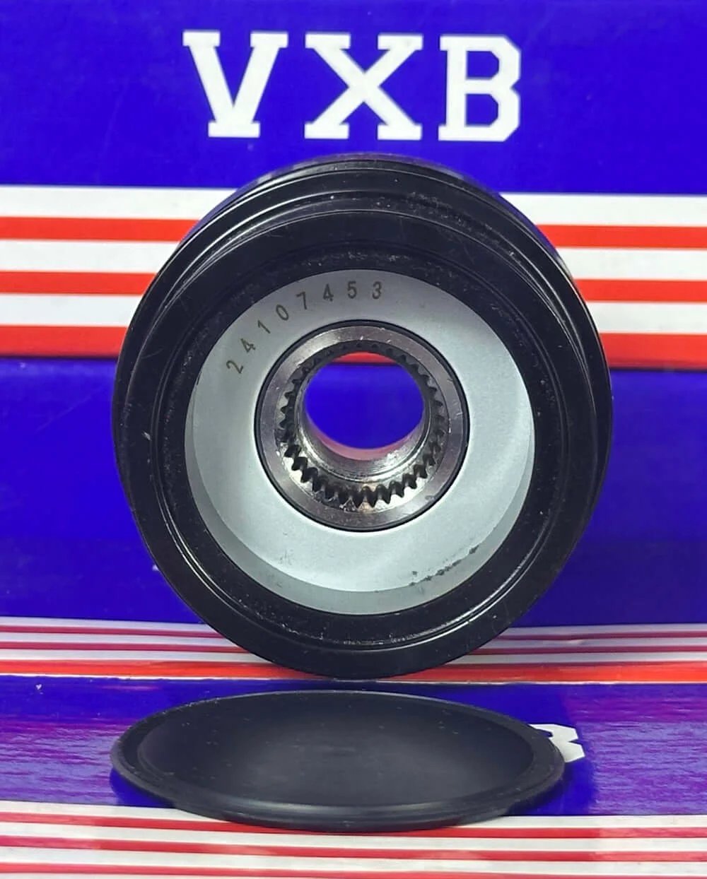 24107453 Alternator Freewheel Pulley w/Clutch showing front view with 17mm inner diameter and 5-groove design.