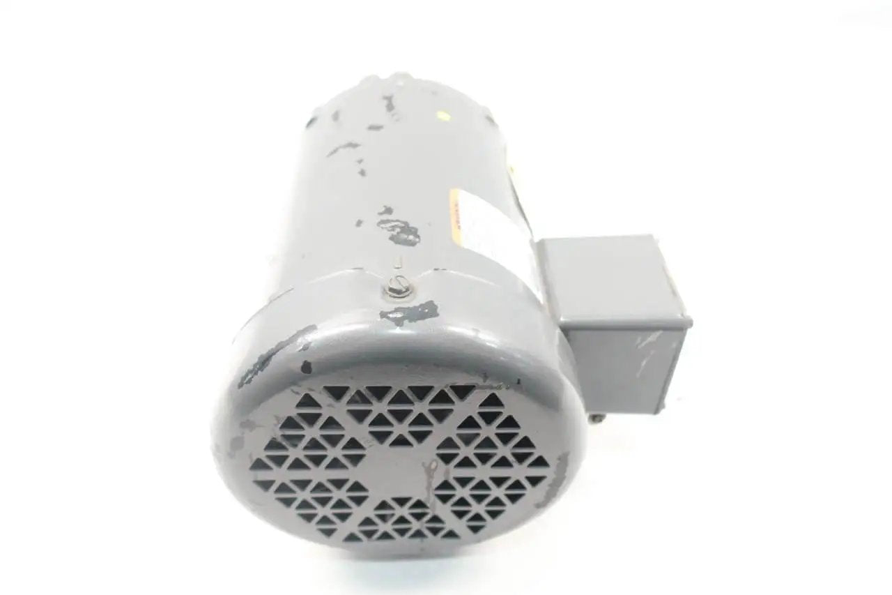 Back view of Single 3-Phase AC Motor Frame 56 3/4 HP 1725 RPM 5/8 in (15.88 mm) Shaft 208-230/460V Sealed ball bearing