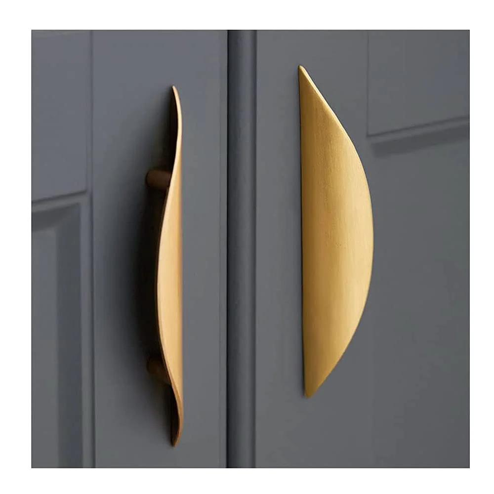 4 Pack Brushed Gold Crescent Cabinet Pulls With 5.79 Inch Overall Length And 3.75 Inch Hole Centers Matte Gold Half Moon Cupboard Hardware For Kitchen Cabinets Drawers Dresser And Bathroom Vanity Zinc Alloy Construction Includes 16 Screws