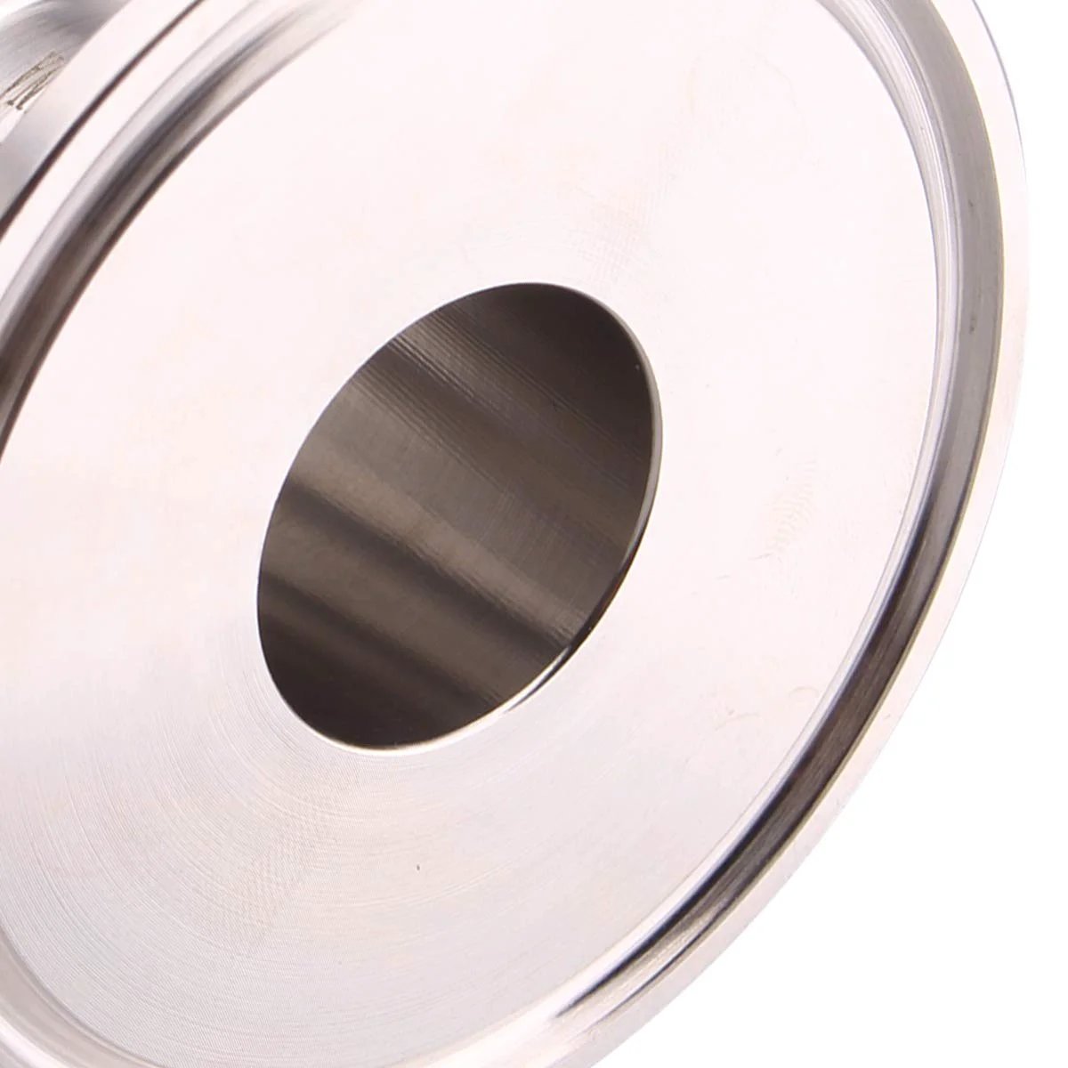 Close-up of 2 Inch Tri Clamp to 1 Inch Hose Barbed Adapter SUS304 Stainless Steel Sanitary Fitting end view