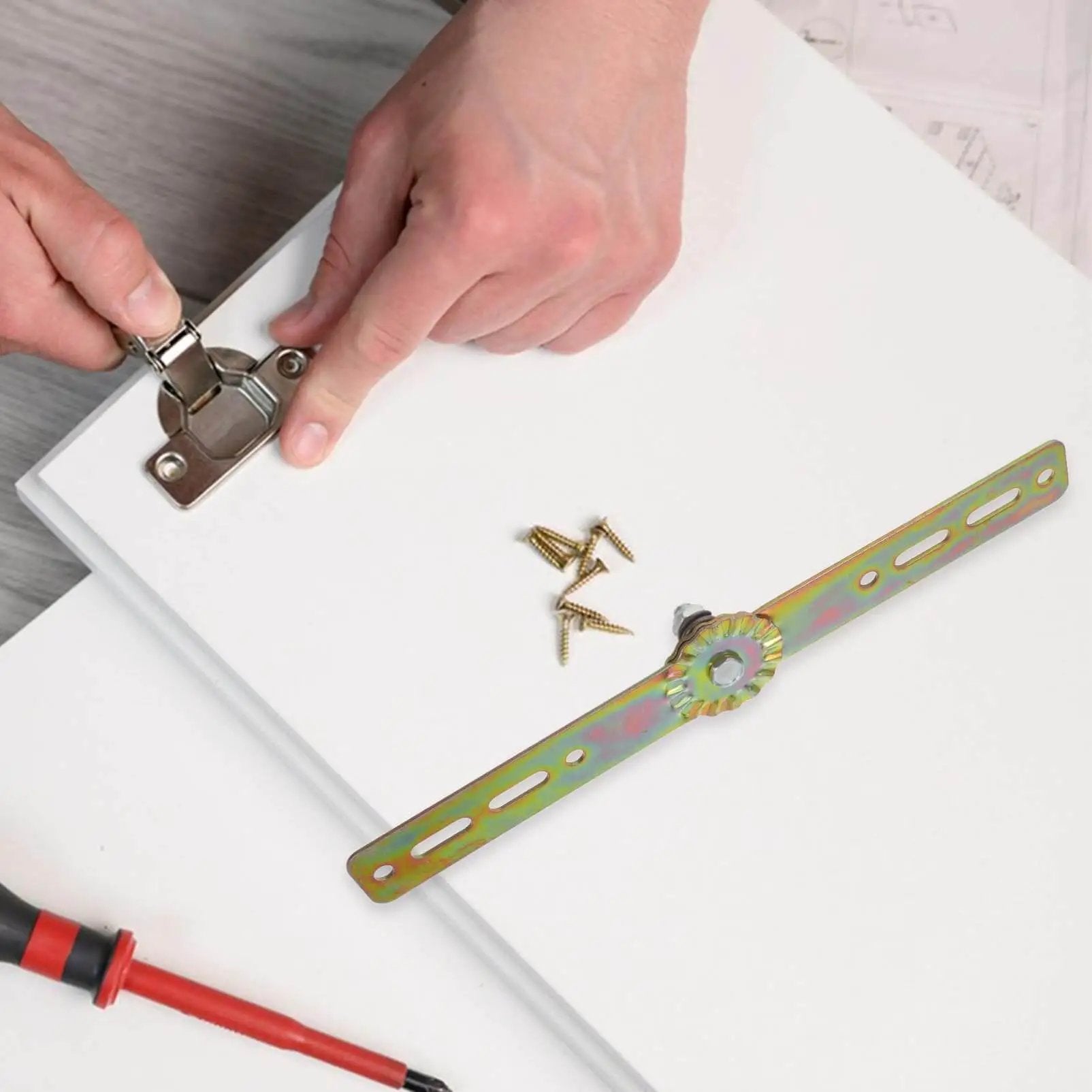 Heavy Duty Adjustable Angle Sofa Hinge With Automatic Reset Function for Bed Cabinet and Recliner Gear installation.