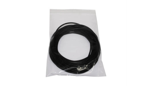 Five Eighths Inch Inner Diameter Seven Eighths Inch Outer Diameter O Ring Viton Fluoropolymer Elastomer 70 Durometer Built Tough Seals For Oils Fuels Acids And Ozone Temperature Resistant And Chemically Strong Pack Of Twenty Five in a clear plastic bag
