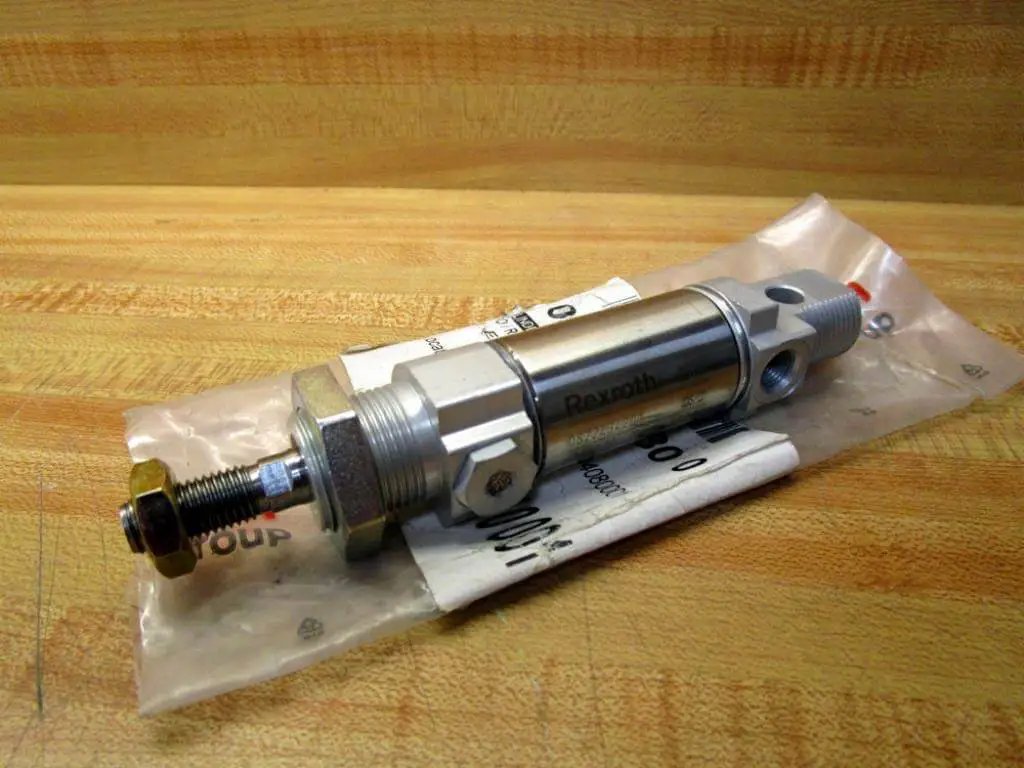 Hydraulic Cylinder PN 0822434201 115-4111-241 with two 1/8 inch NPT ports for industrial machinery, Bosch Rexroth replacement part