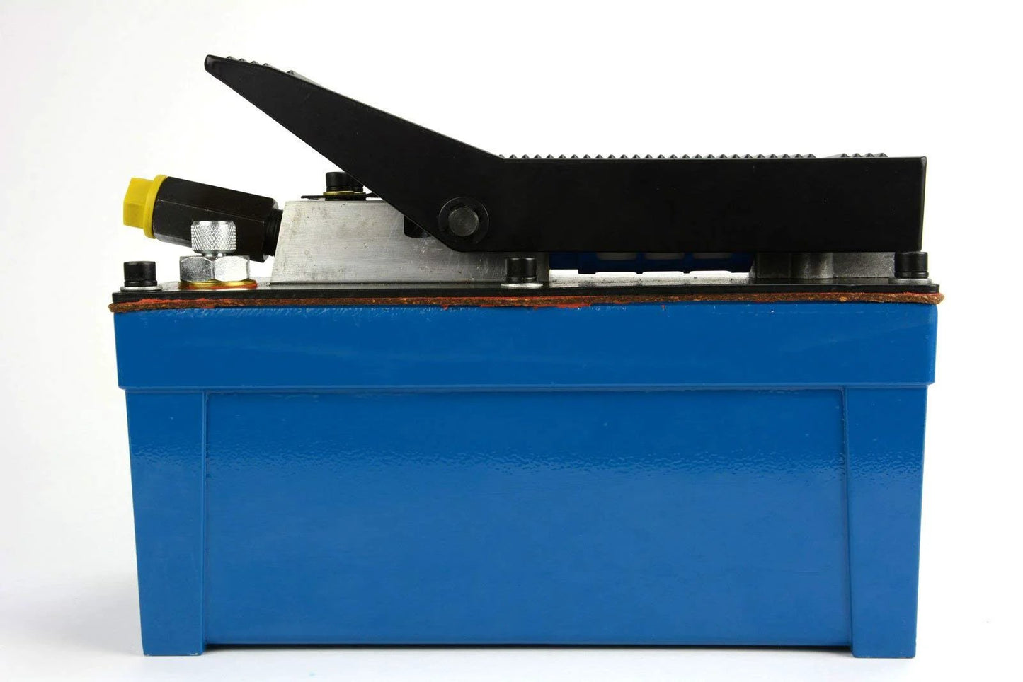 Side view of High Pressure Air Hydraulic Pump Power Pack Unit With 10K Psi And 103 Cu In Capacity, Compact Portable Design, Rebuildable All Metal Build, TUFFCOAT Finish, Three Eighth NPT Quick Hydraulic Coupler With Dust Cap, 5 Year Warranty TEMCo HP0000