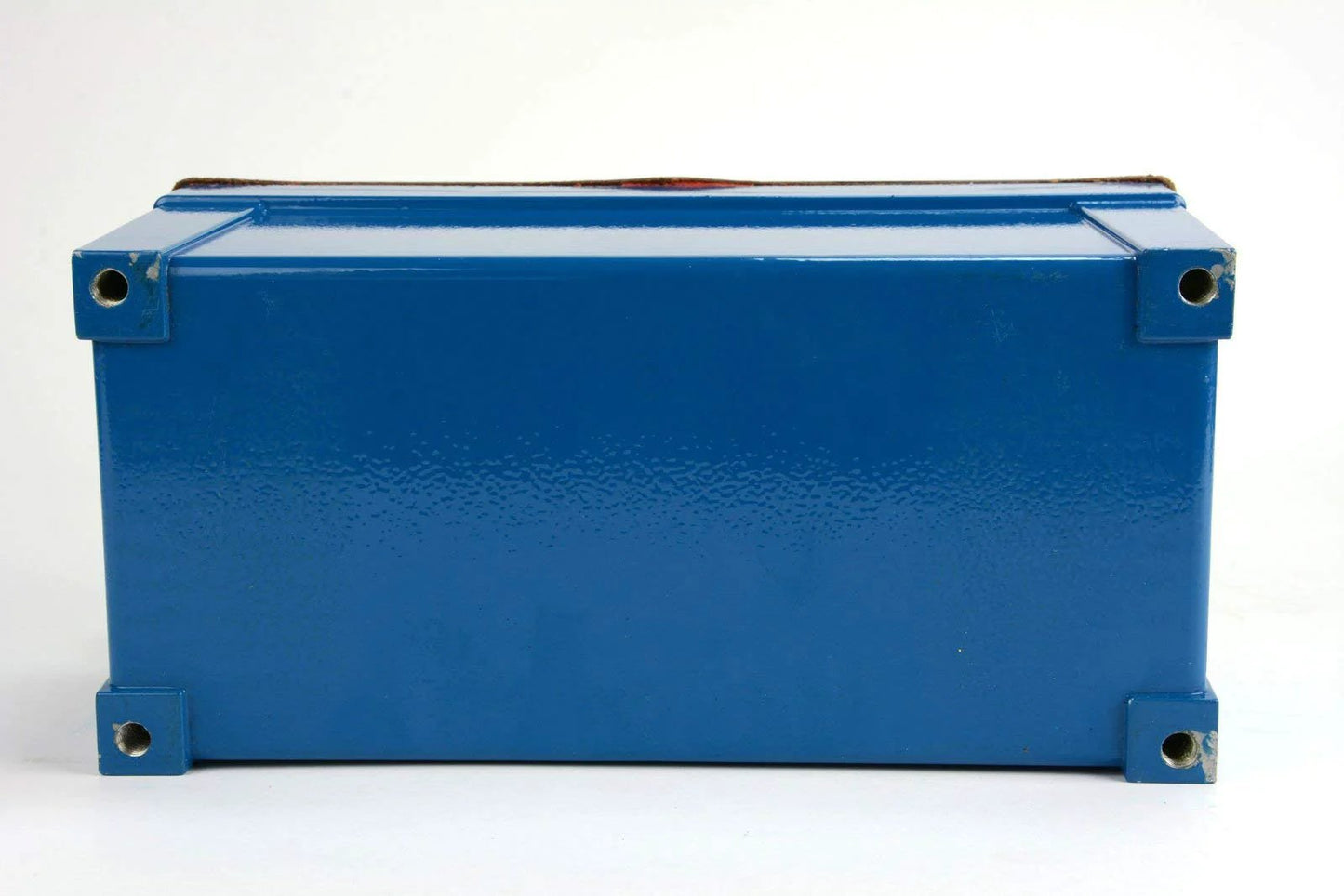 Side view of High Pressure Air Hydraulic Pump Power Pack Unit With 10K Psi And 103 Cu In Capacity, Compact Portable Design, TUFFCOAT Finish.