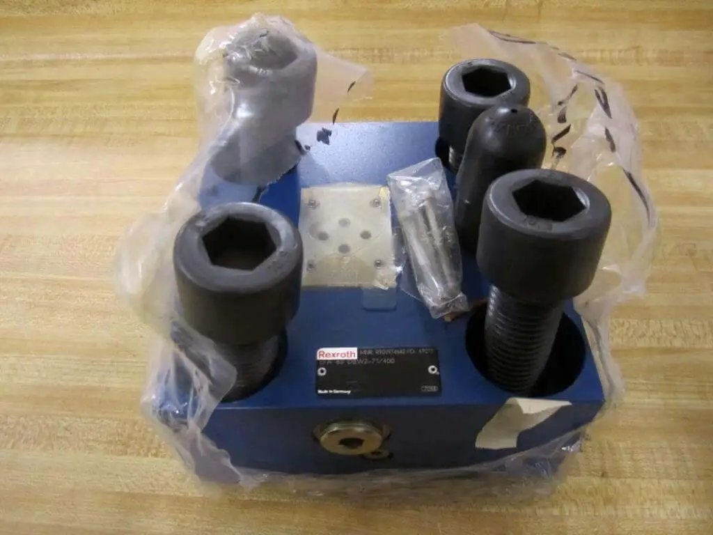 Hydraulic manifold single unit R900974682 FD 69213 LFA 63 DBW2-71/400 industrial valve block with sealed port connections