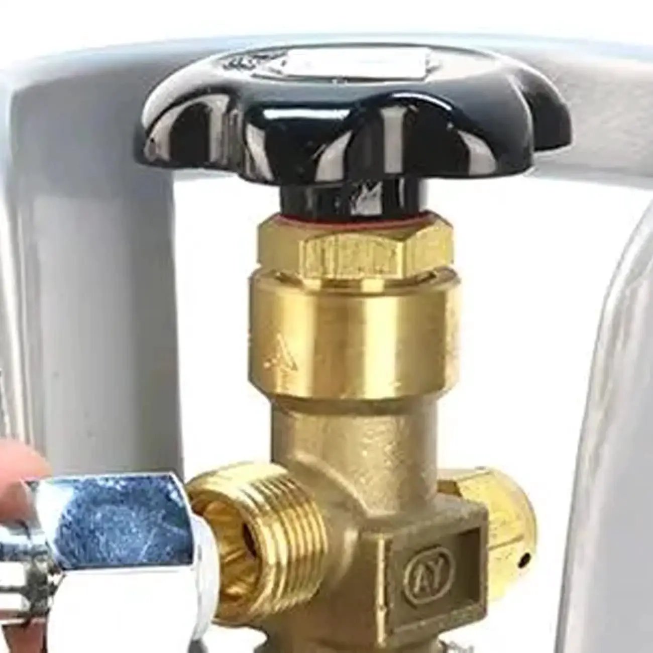 Close-up of Two Pack Brass Bushing Reducer Adapter One Half Inch NPT Male To One Quarter Inch NPT Female Pipe Fittings in use