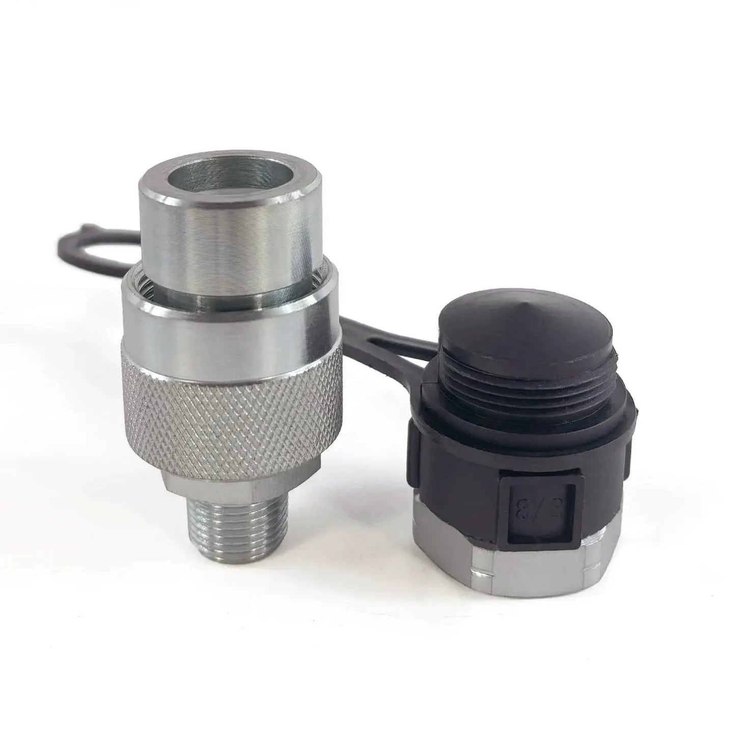 Heavy Duty High Pressure Hydraulic Quick Coupler Set With Three Eighths Inch NPT Thread Replaces Enerpac C604w Includes Dust Caps Poppet Valve ISO 14540 Series Machined From Solid Steel 69 MPa 10 000 PSI 23 LPM Flow AKSPARE, close-up view