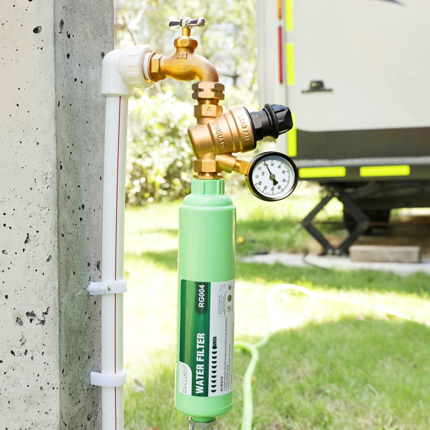 Adjustable Knob RV Water Pressure Regulator Valve By RVGUARD Tool Free Lead Free Brass Reducer With Gauge And Inlet Screen Filter installed