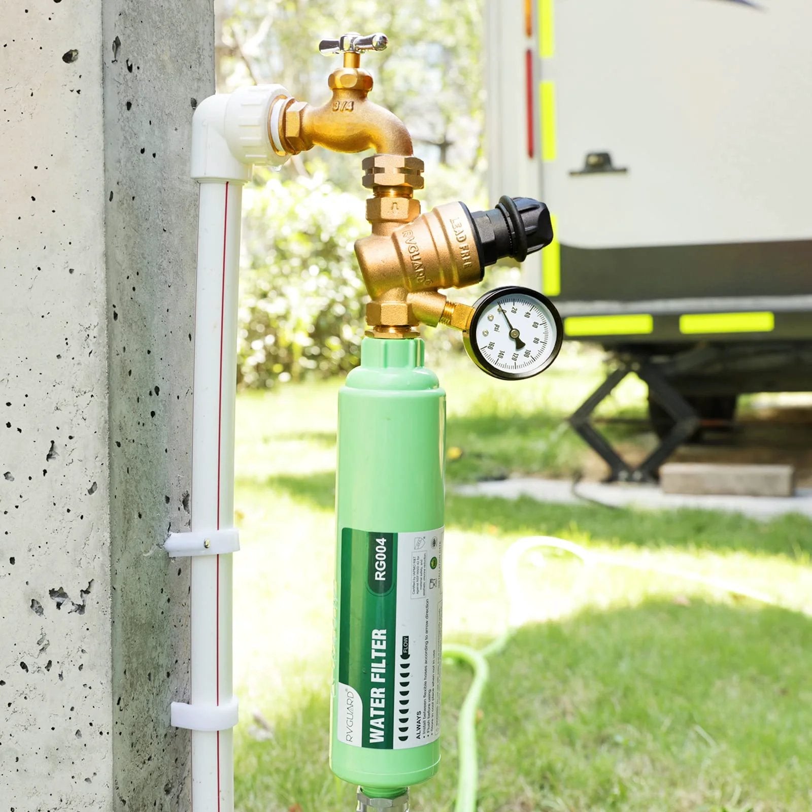Adjustable Knob RV Water Pressure Regulator Valve By RVGUARD Tool Free Lead Free Brass Reducer With Gauge And Inlet Screen Filter installed