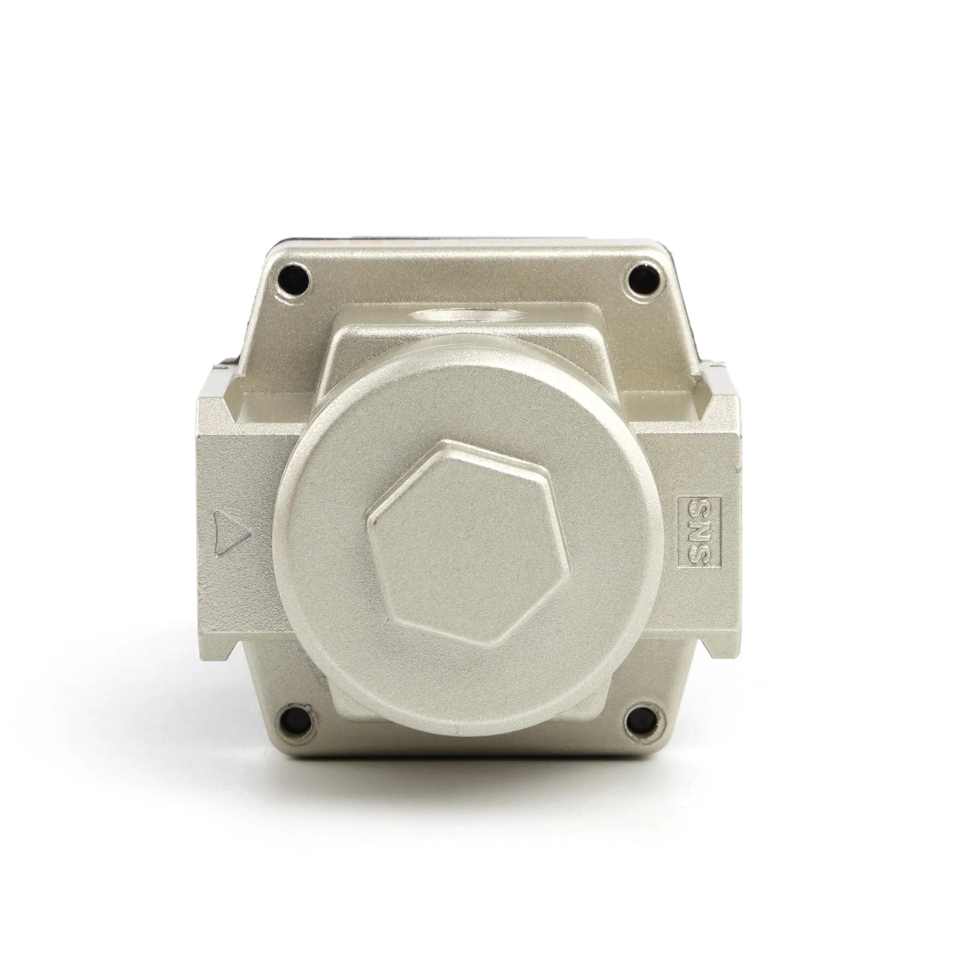 Front view of Adjustable 0 To 150 PSI Air Compressor Regulator With Gauge And Bracket One Quarter Inch NPT Female Thread Aluminum AR2000 N02