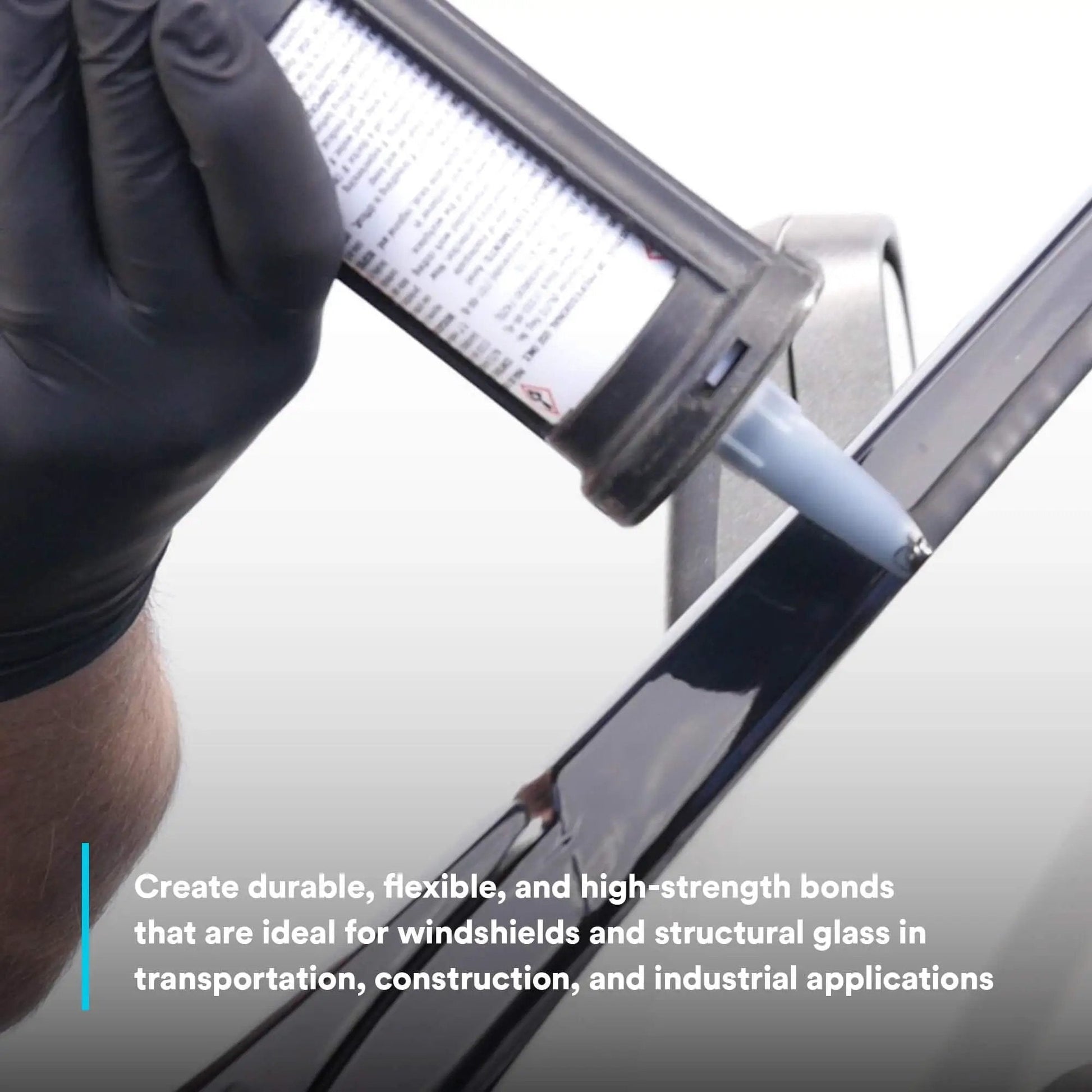 Applying Polyurethane Adhesive for Glass 310 mL Cartridge Pack of 1 Black on windshield for automotive and construction use