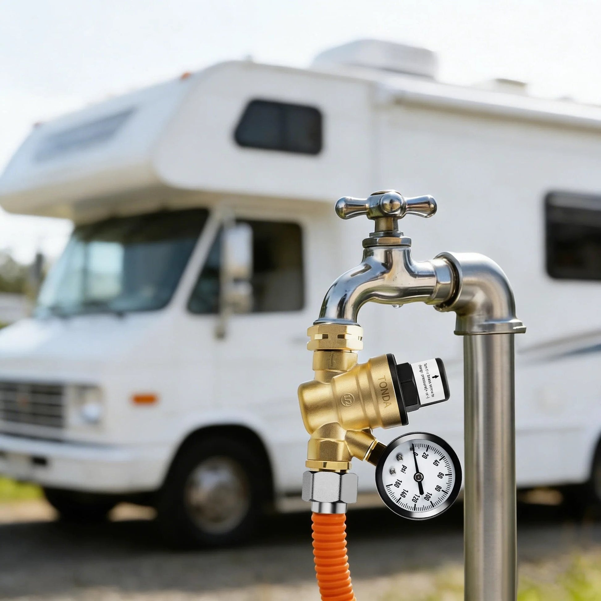 Lead Free Brass RV Water Pressure Regulator With Gauge And Inlet Screen Filter Adjustable 0 To 160 PSI on RV hose