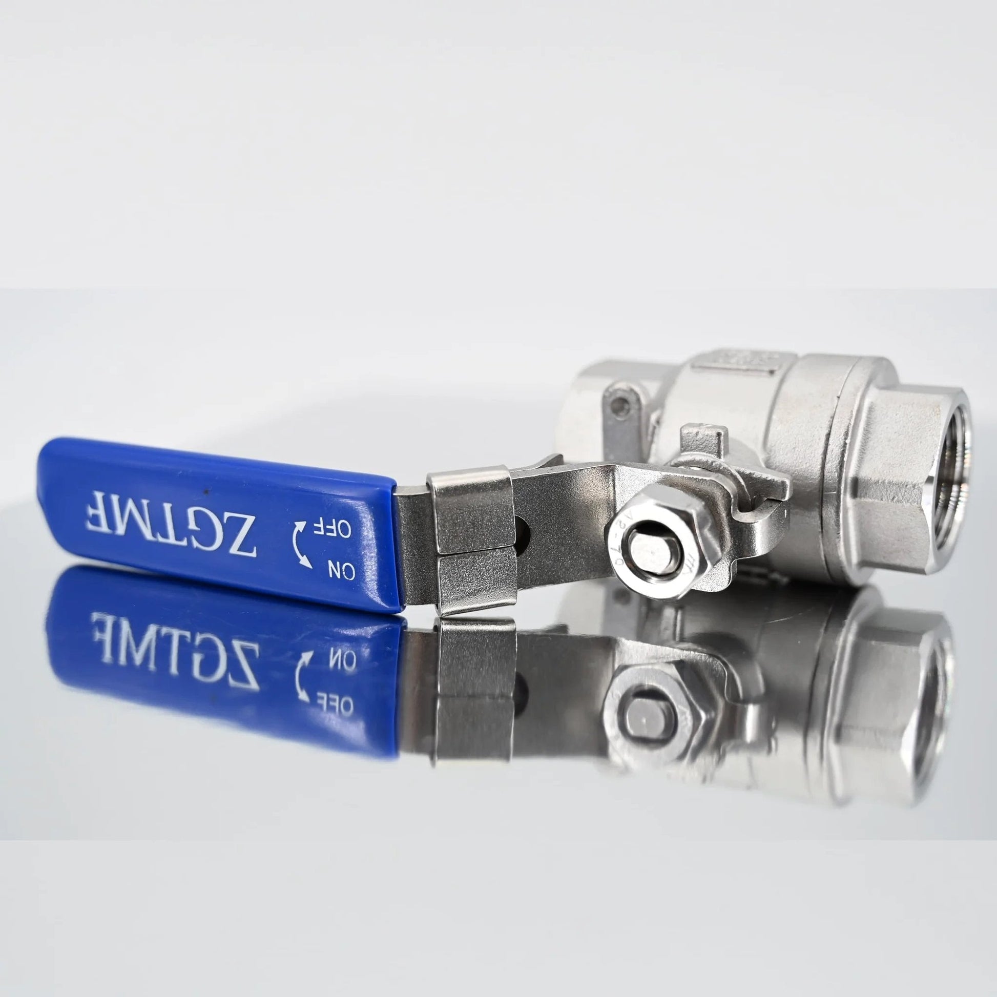 Workhorse Three Quarter Inch 304 Stainless Steel Full Port Ball Valve NPT Female To Female With Blue Vinyl Handle Locking Device For Water Oil And Gas High Flow Low Pressure Drop And Corrosion Resistant side view