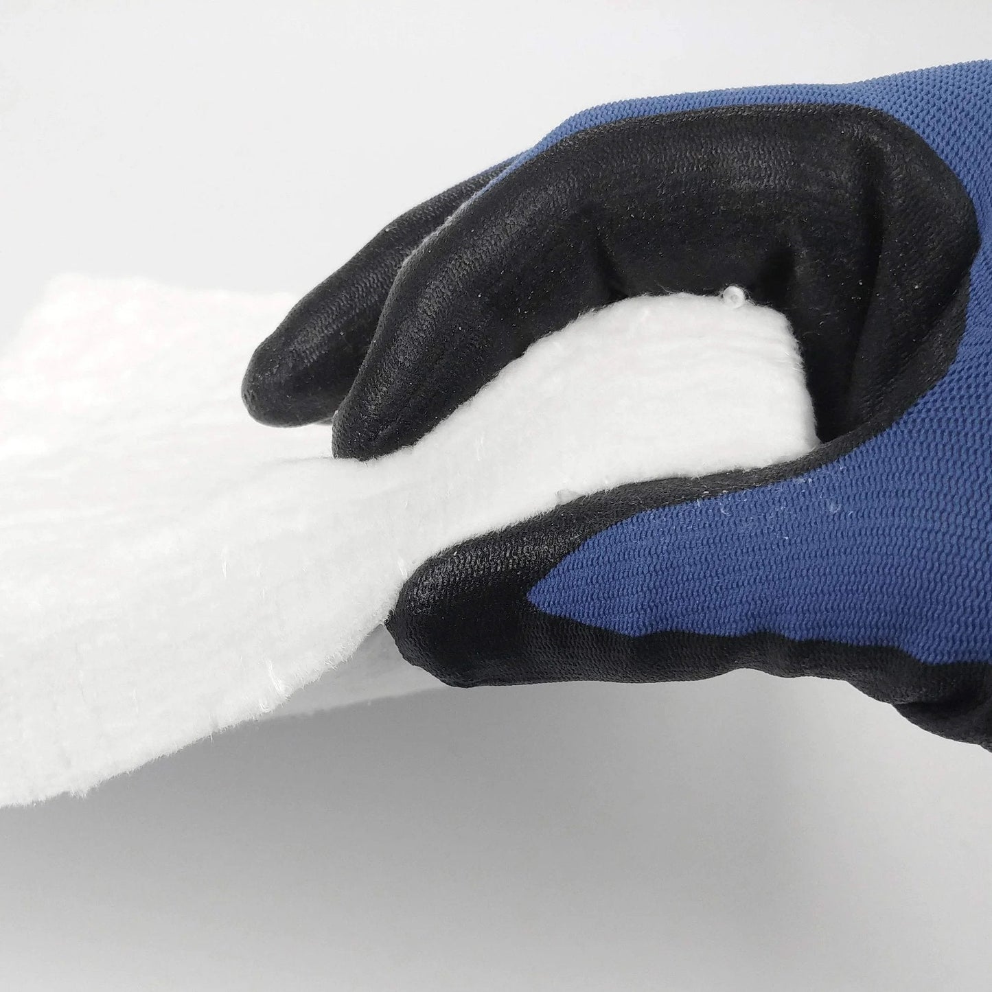 Close-up of Ceramic Fiber Insulation Blanket 1 Inch Thick 16 Inch By 48 Inch Heavy Duty 2400F Fireproof High Temperature Insulation