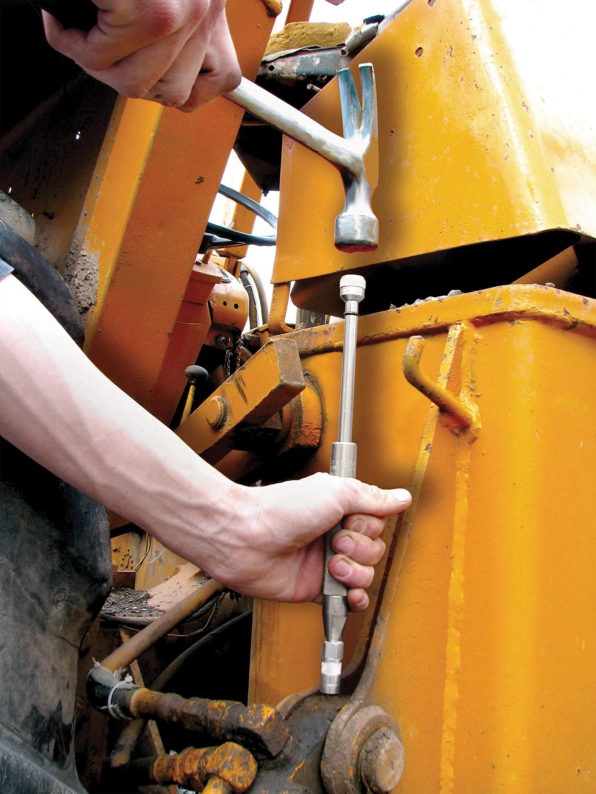 Using Grease Joint Rejuvenator Kit Pro Model Innovative Products Of America on machinery to flush hardened grease from joints