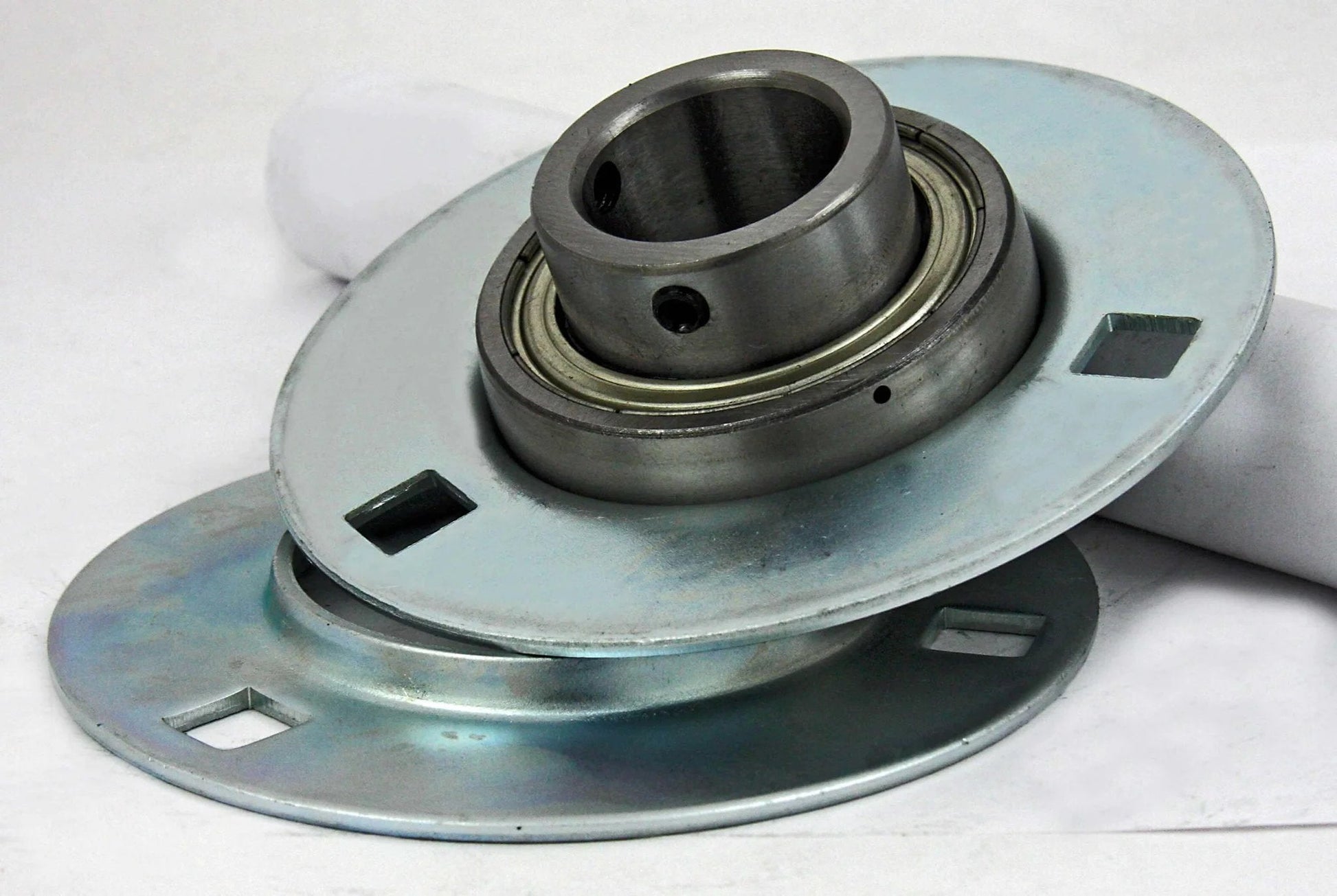 FYH Bearing SAPF205-16 1" Stamped steel round 3-Bolt Flanged Mounted