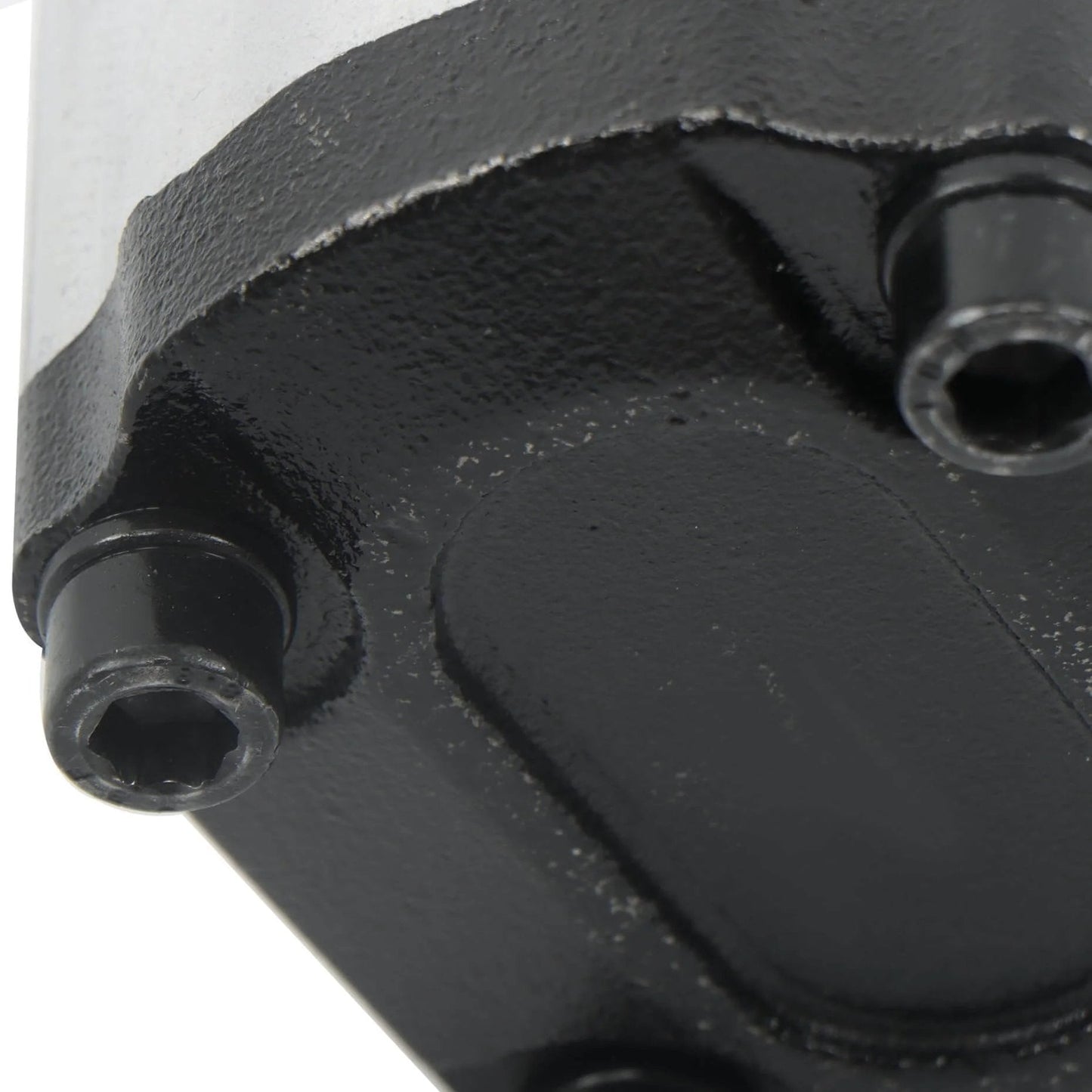 Close-up of 4-18GPM Hydraulic Gear Pump SAE A-2 Flange showing black cast iron casing and fittings.