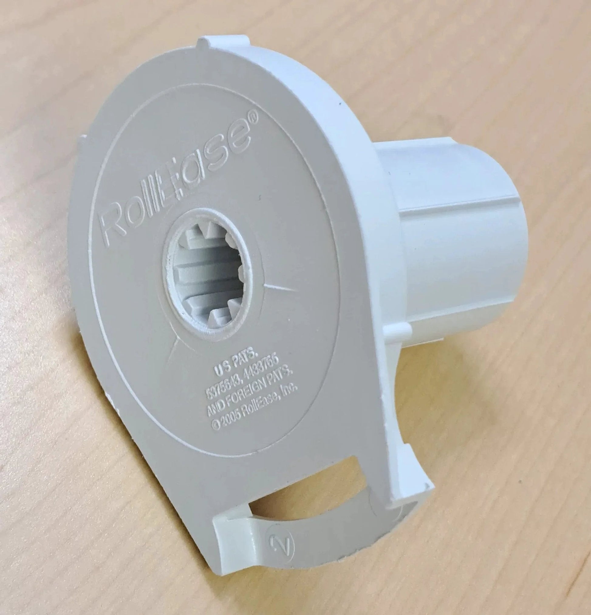 Clutch R Series with Bead Stopper (White, R16-1 1/2" Tube) showing front view on wooden surface.