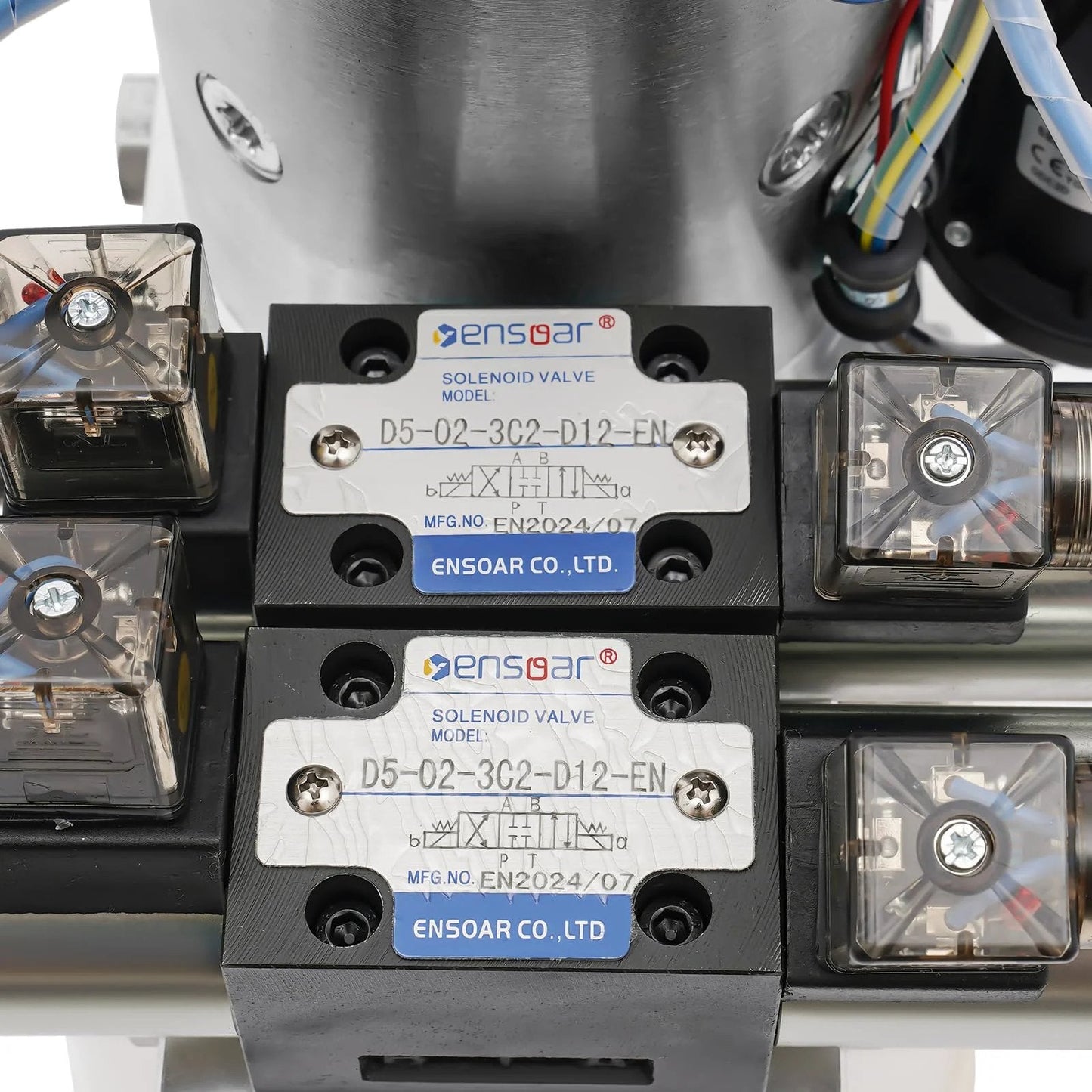 Solenoid valve of Double Acting Hydraulic Pump 12V DC 4.5 Quart Hydraulic Power Unit 1.6kW 3000RPM 22MPA