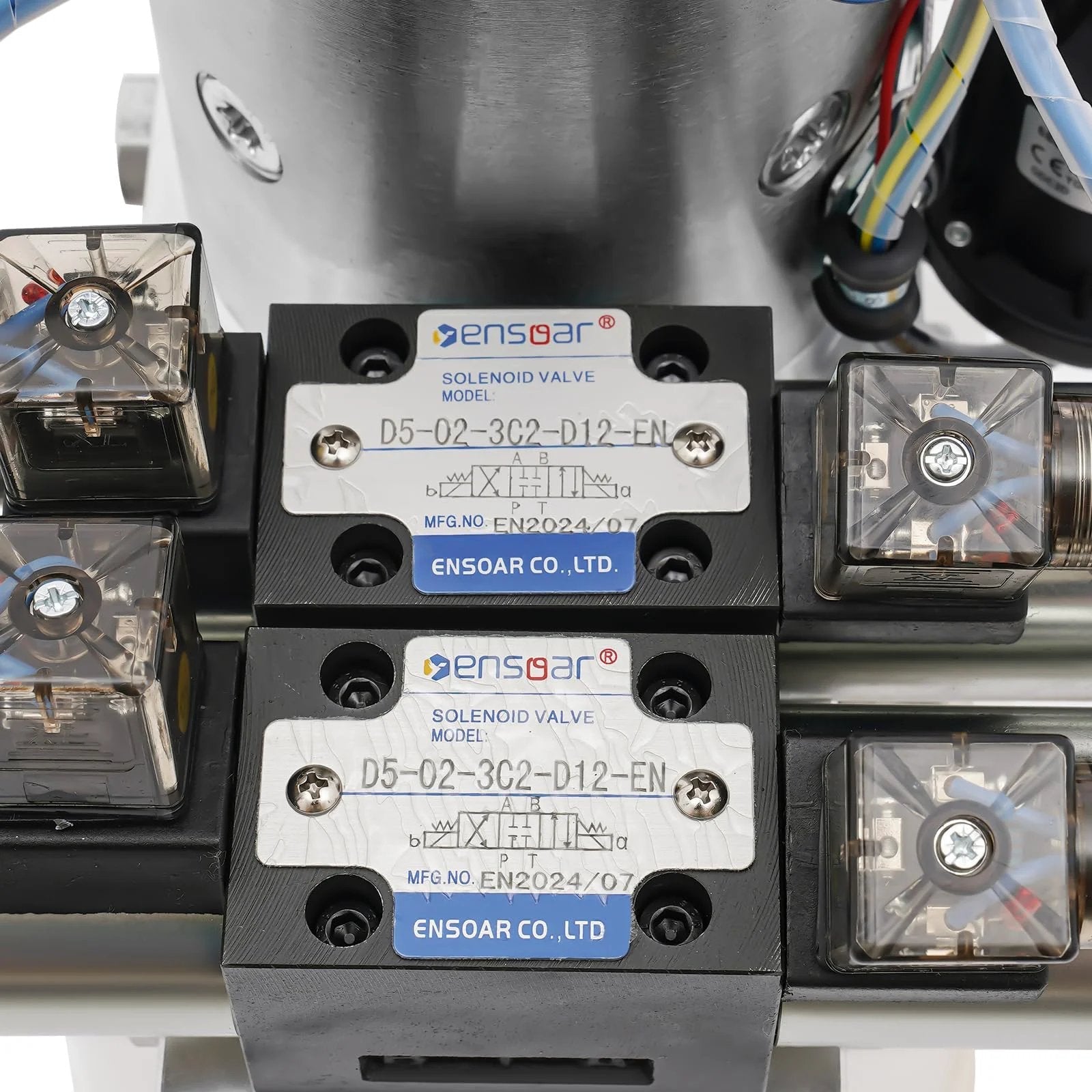 Solenoid valve of Double Acting Hydraulic Pump 12V DC 4.5 Quart Hydraulic Power Unit 1.6kW 3000RPM 22MPA