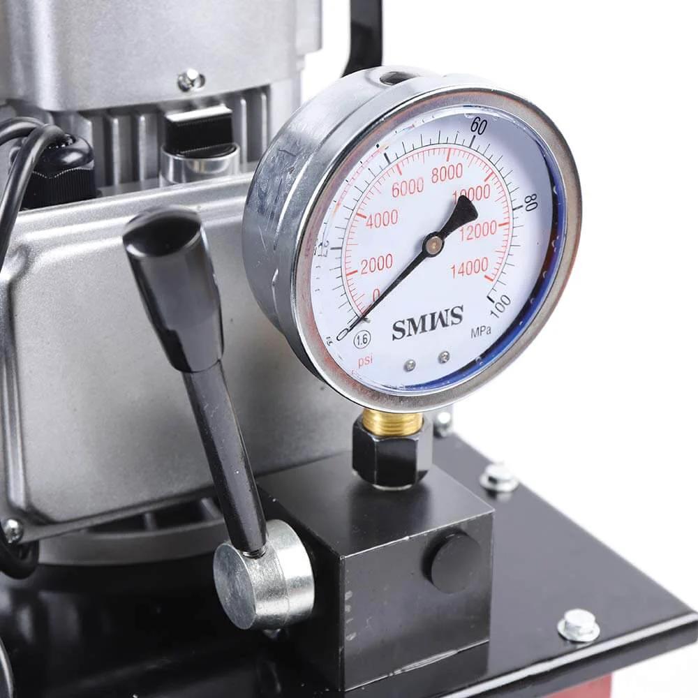 Close-up of pressure gauge and manual valve on HinLIaDa 10000PSI Electric Hydraulic Pump, 750W 110V, showing measurements in PSI and MPa.