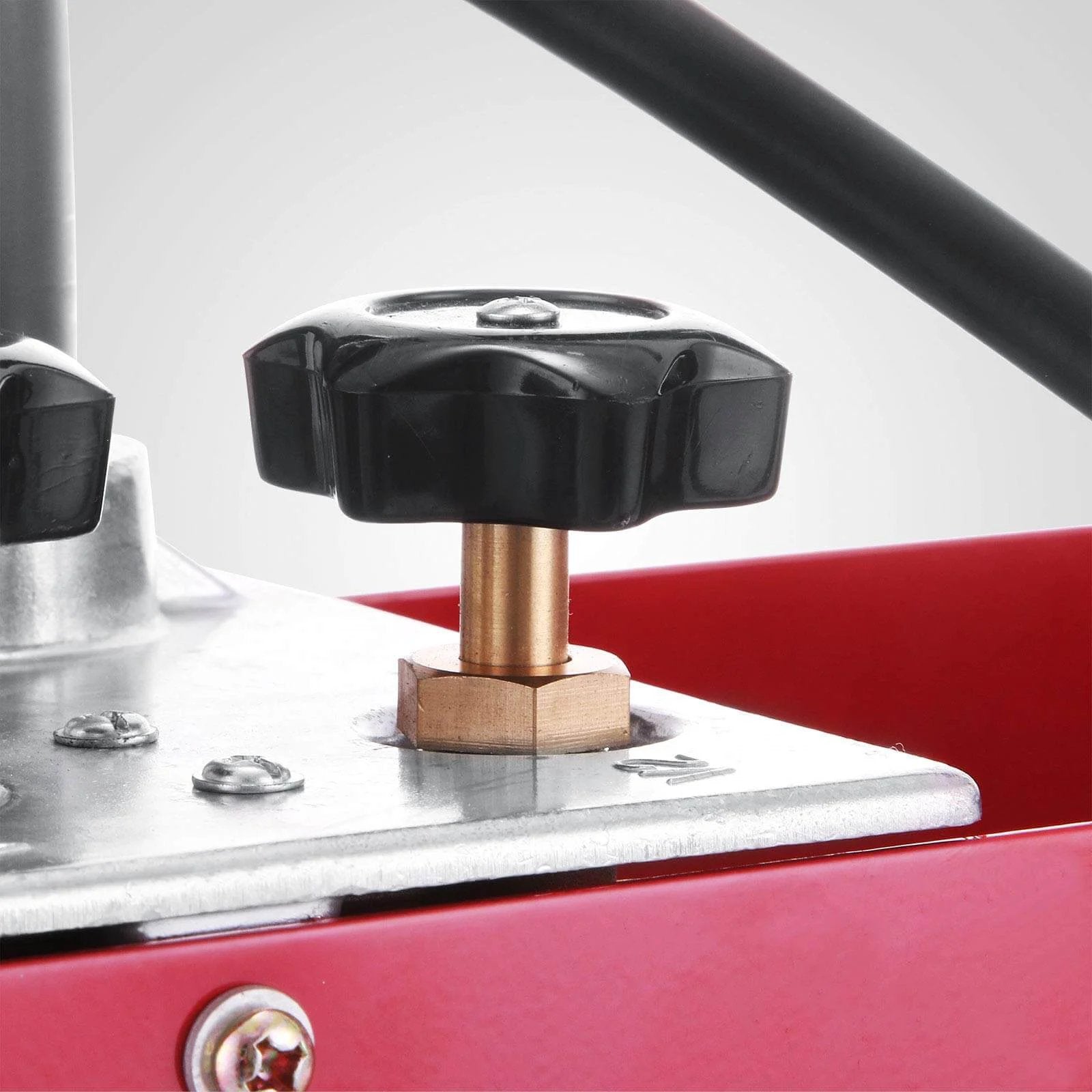 Hydraulic Pressure Test Pump 50 Bar Hand Pressure Test Pump 726 PSI 3.2 Gallon Tank 45ML 1/2" BSP close-up of valve knob
