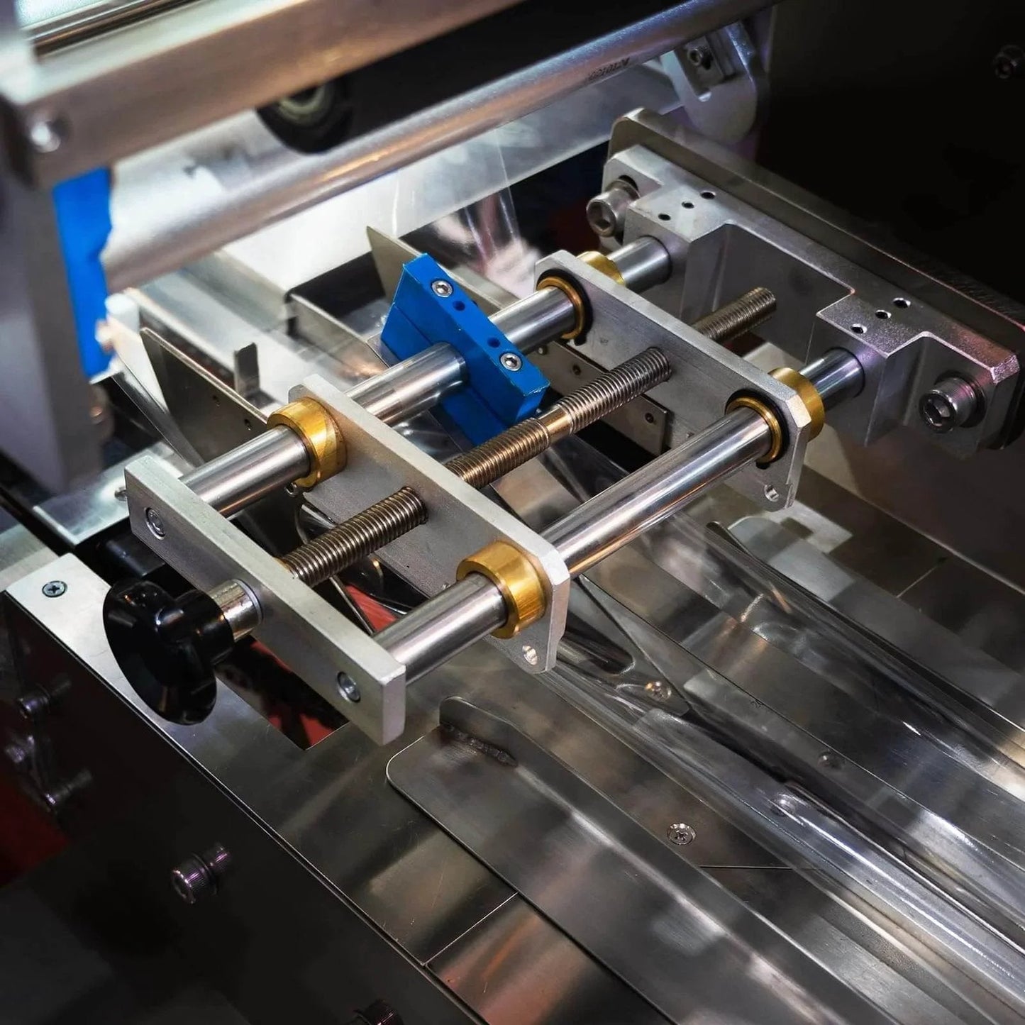 Industrial machine with Sleeve Bearings 40mm Bore 50mm OD 30mm Length Self Lubricating Sintered Bronze Bushings installed
