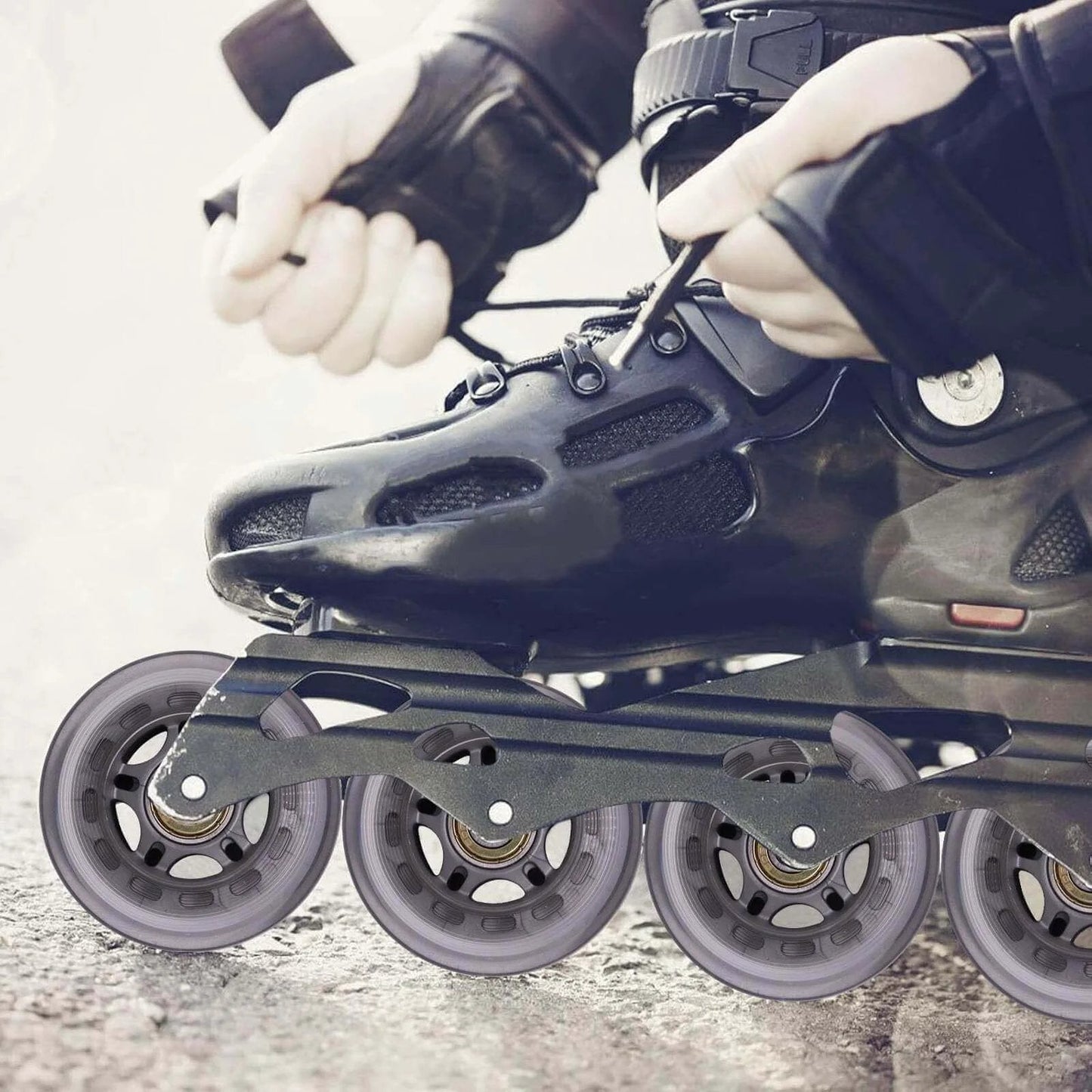 Inline Skate Wheels with Bearings, 3 Inch Roller Blade Wheels 76mm Outdoor and Indoor Clear Wheel for office chairs, luggage, in use