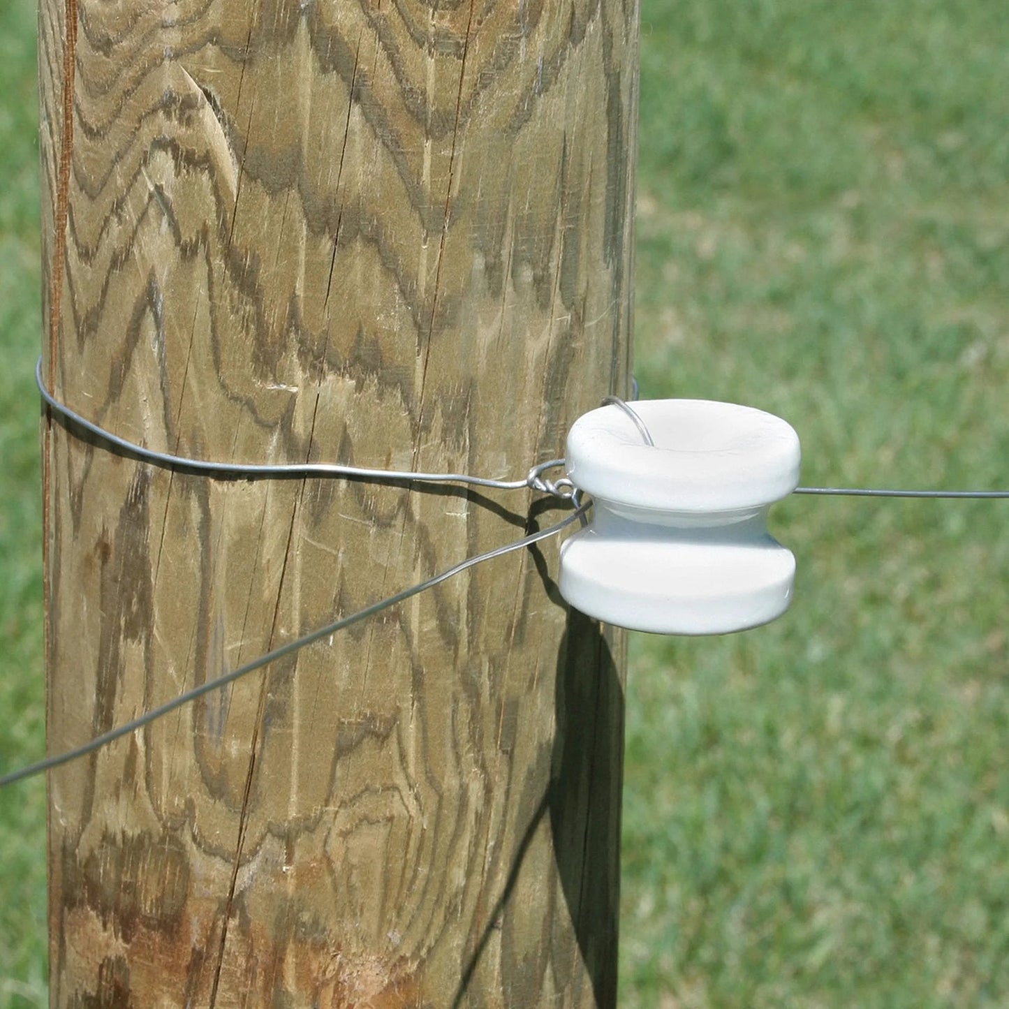 Large Ceramic Corner Post Insulator For Wood Posts That Prevents Energy Loss On Any Electric Fence WP36 Compatible with wire on wood post.