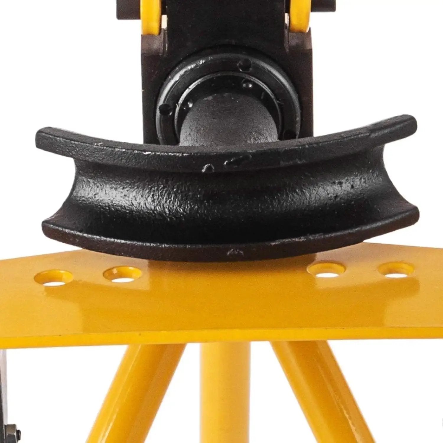 Close-up of die set on mechanical and manual hydraulic pipe bender for 13mm to 34mm pipes, ideal for bending low pressure welded steel and water pipes in cold conditions.