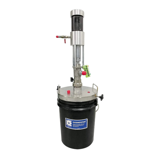 Front view of COSMOSTAR P0204 2:1 Air Operated Pneumatic Oil/Chemical Transfer Pump on a 5 Gallon Drum with Round Pail Cover.