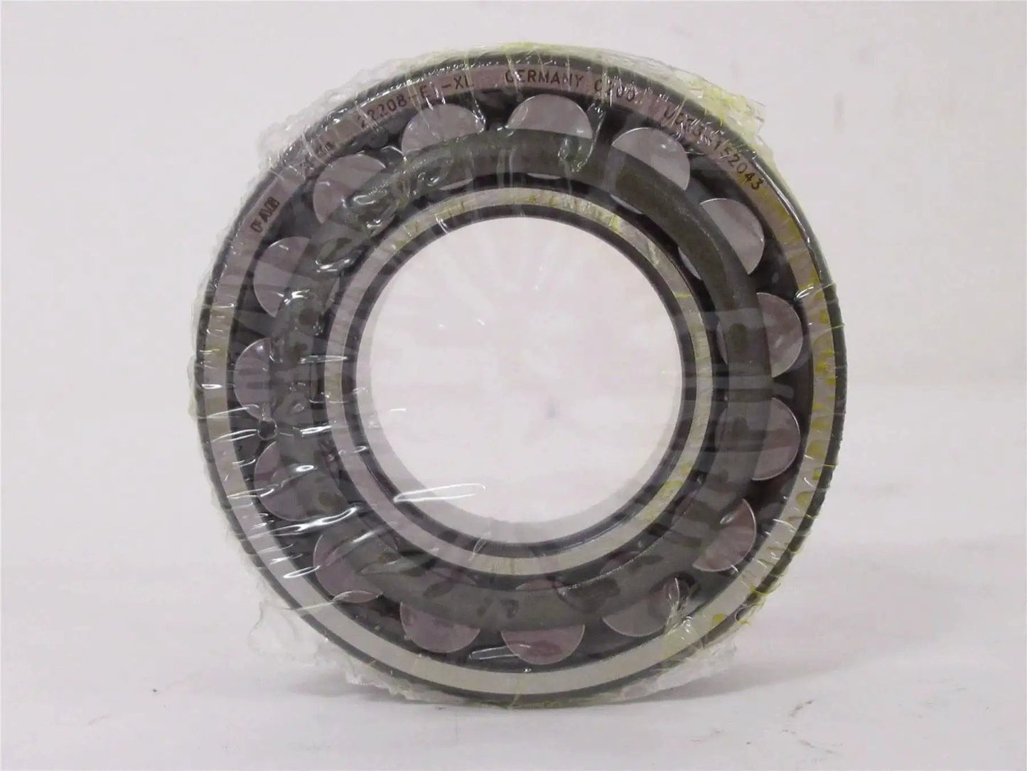 High precision spherical roller bearing 22208 E1 XL 40x80mm with sealed design for long life, strong radial load support