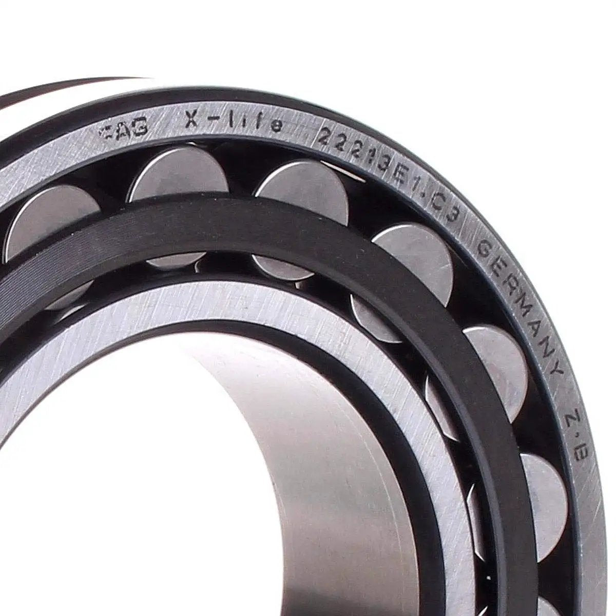 Close-up of Spherical Roller Bearing Double Row 65mm Bore 22213 E1 C3 For Heavy Radial Loads And Axial Misalignment In Industrial Equipment