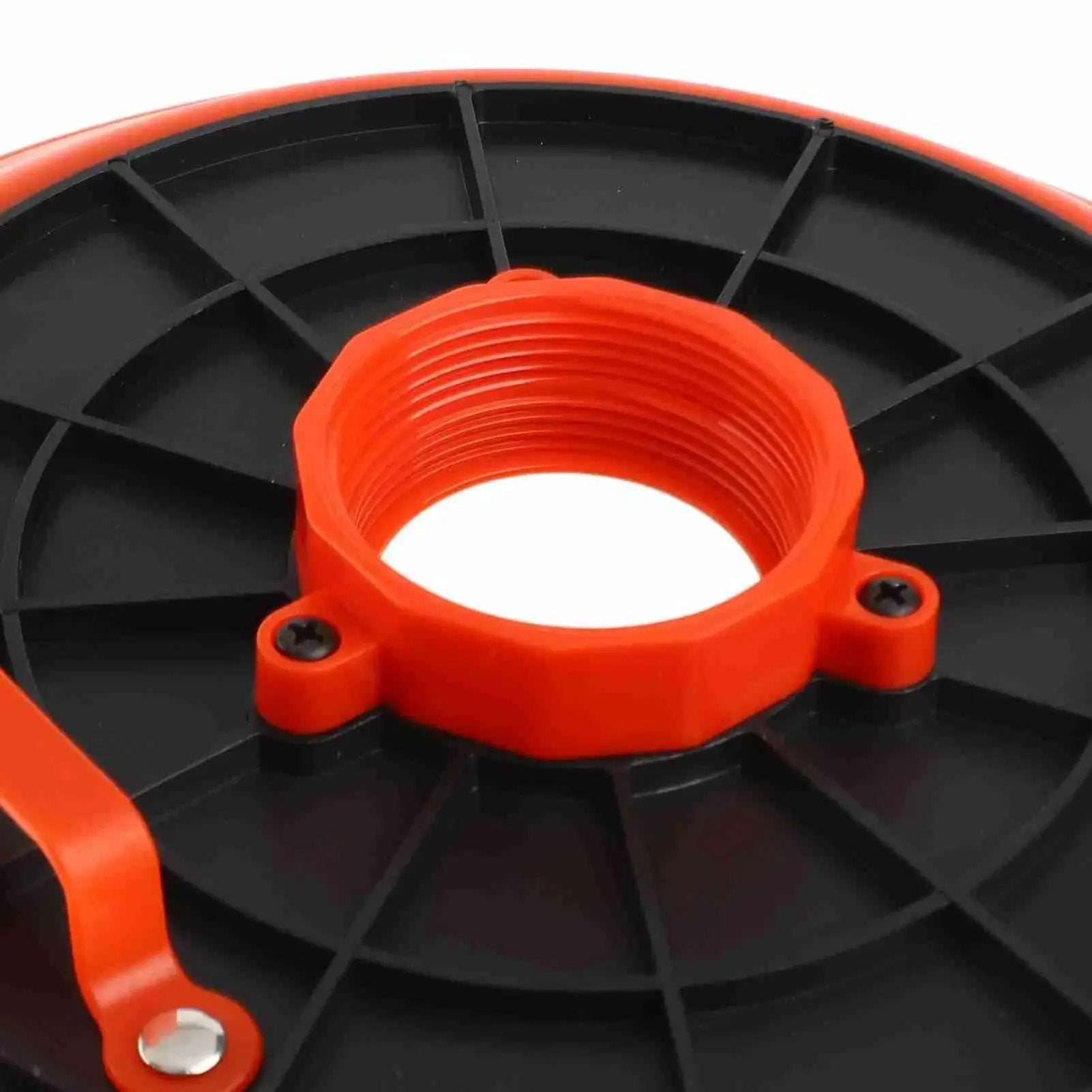 Close-up of Universal Grease Suction Plate for Cars with Leakproof Design, featuring efficient oil absorption and easy installation by SIXRUN.